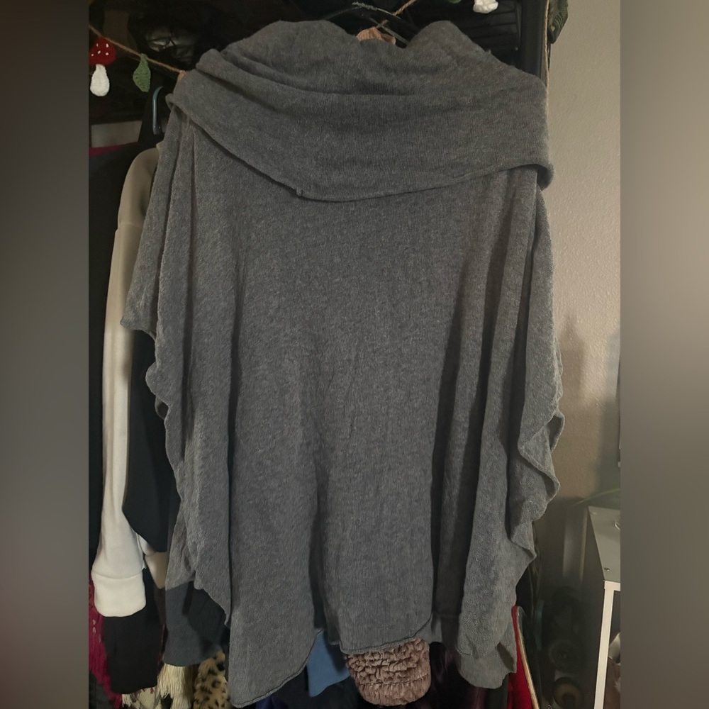 LOVESTITCH Hooded Wool\Angora Poncho Sweater one size/LIGHT GREY - Picture 5 of 8